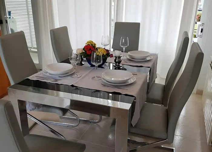 Apartment Apto. Cerca Playa- Wifi&a.c. *